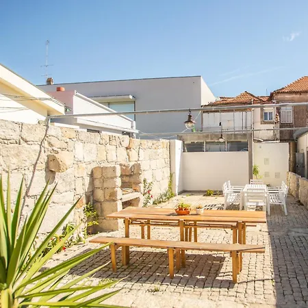 Estudio 24 Na Boavista, Jamba House פורטו
